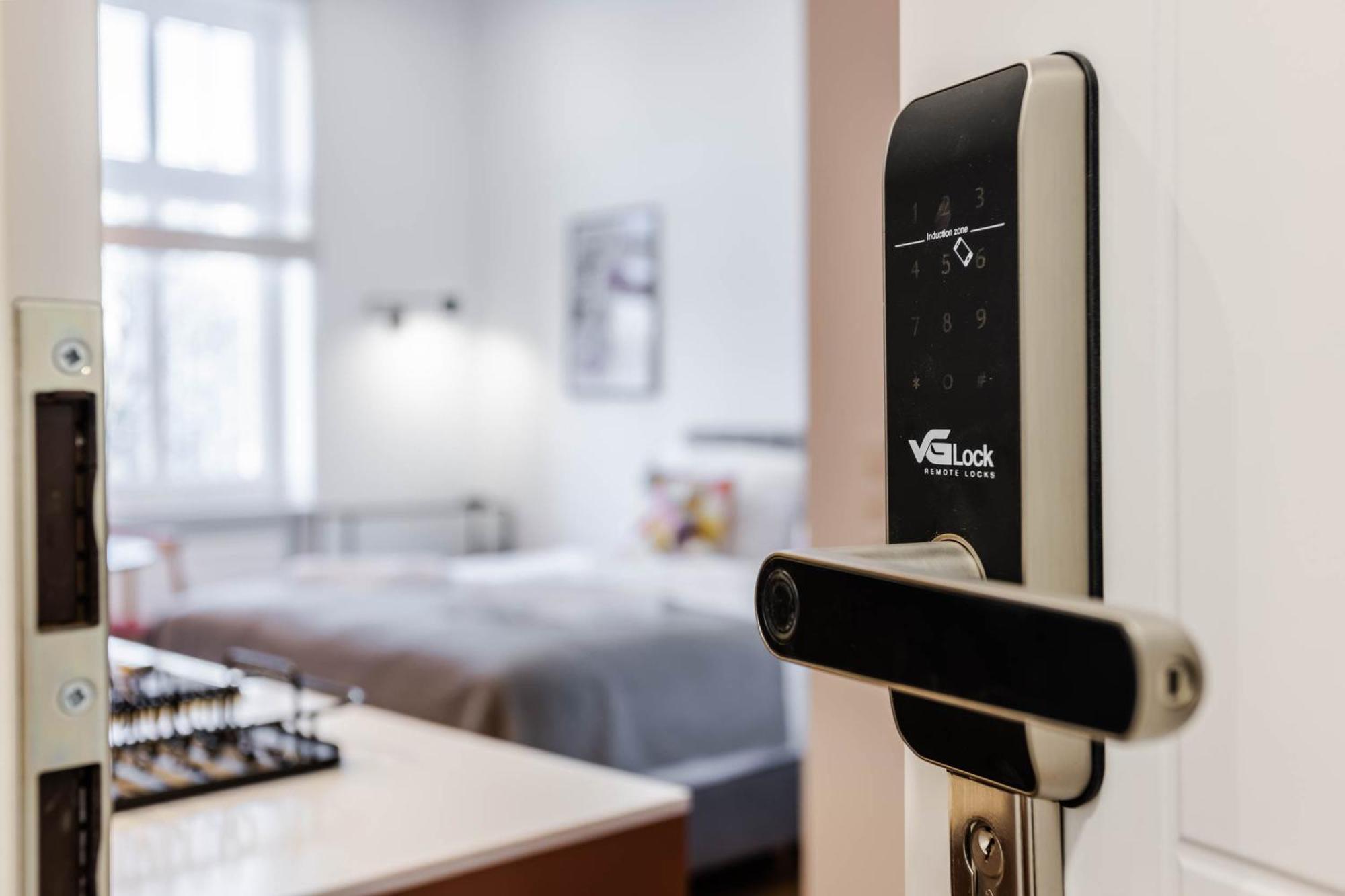 Przytulne I Komfortowe Studia Very Berry W Poznaniu By Noclegi Renters ภายนอก รูปภาพ